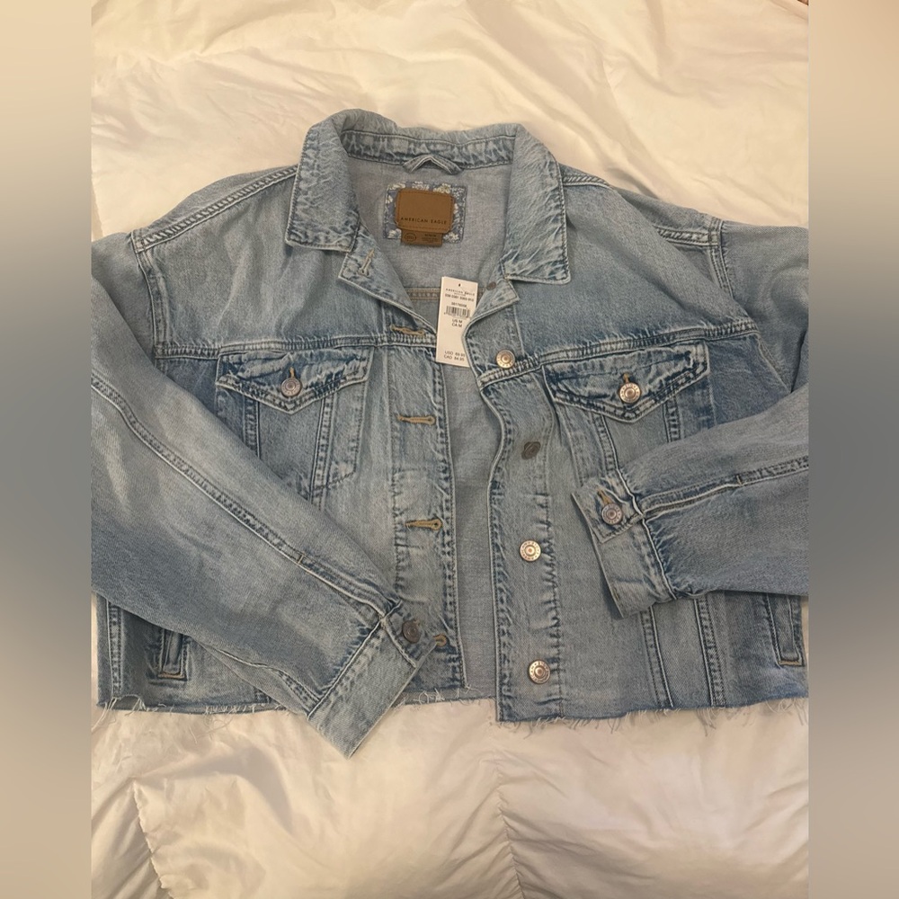 American Eagle Light Wash Cropped Denim Jacket - Pale Blue